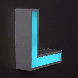 حروف فلزی با پلکسی