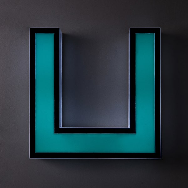 طراحی و ساخت انواع تابلـو حروف پروتیک