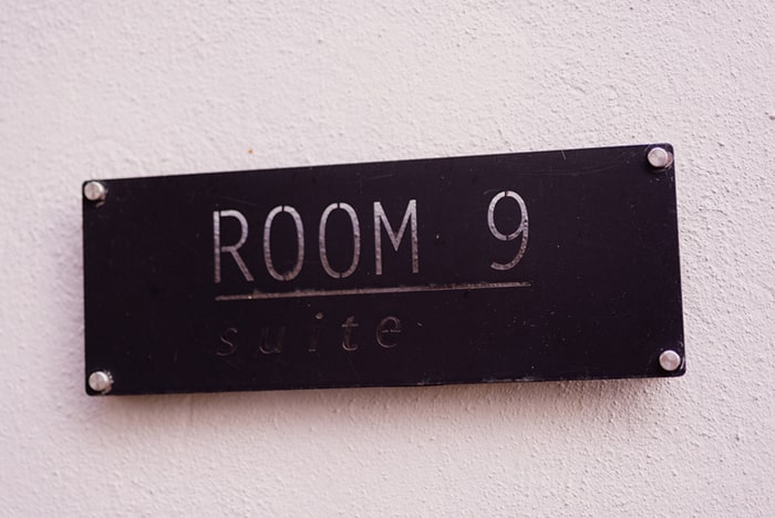 تابلو راهنمای شماره اتاق هتل