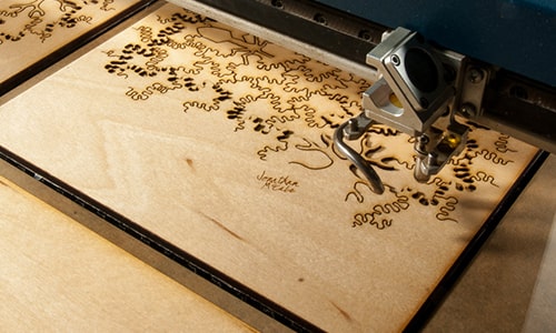 حکاکی و مارکینگ لیزری 15 خدمات برش لیزر روی چوب